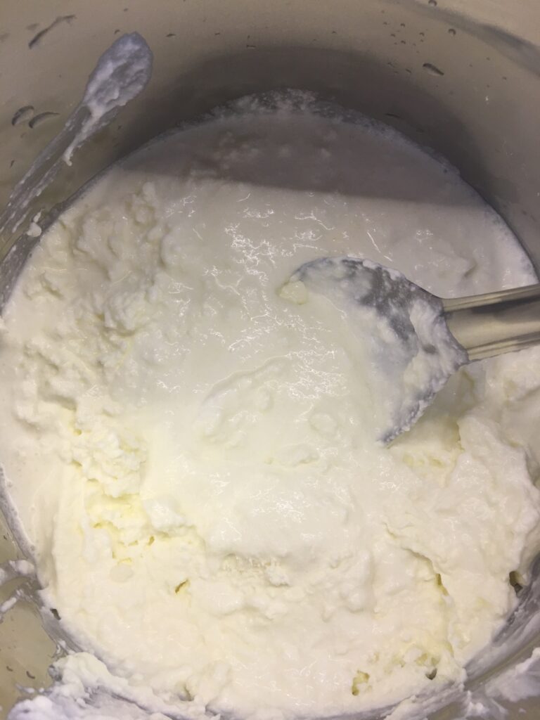 Refridgerated fresh cream