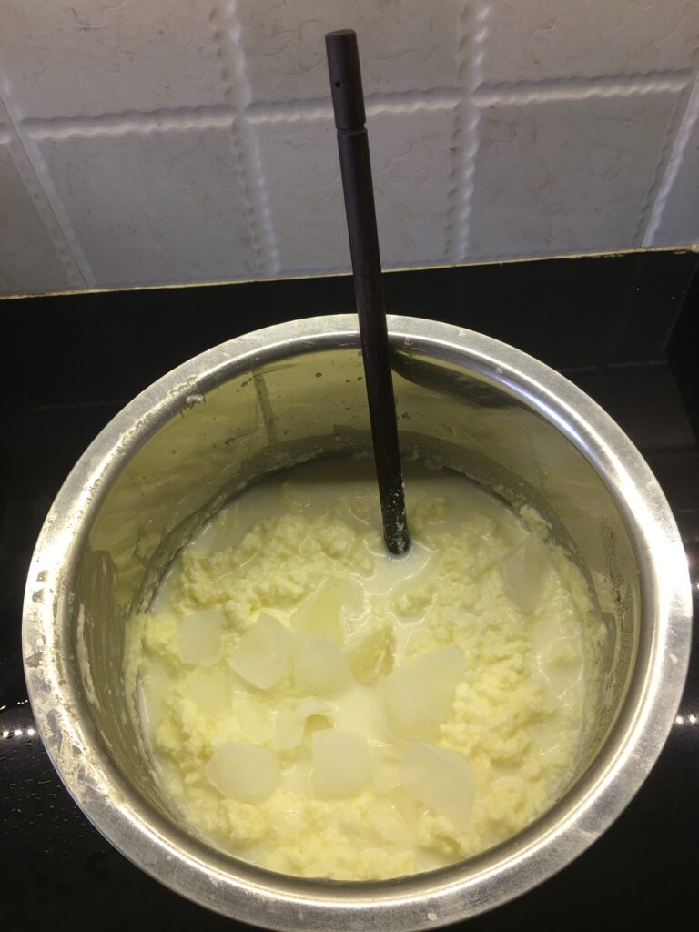 Butter solidifies due to ice cubes