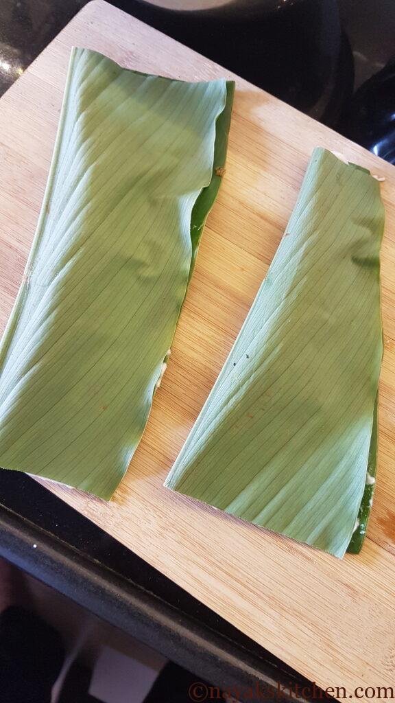 Closing and sealing the edges of turmeric leaves