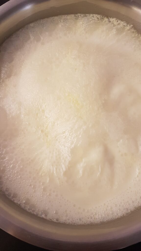 Boiling milk to reduce its volume