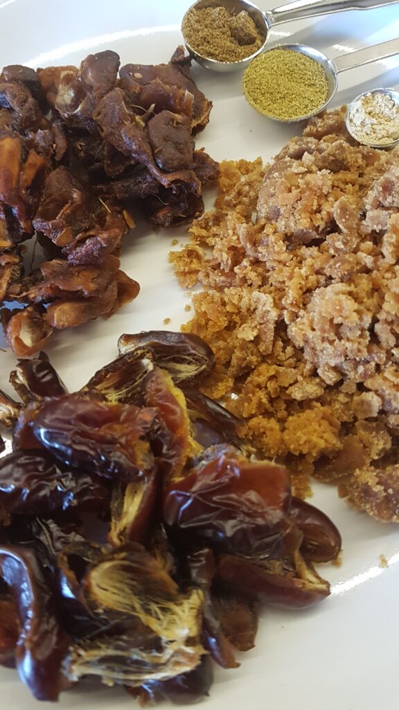 Ingredients for tamarind date chutney