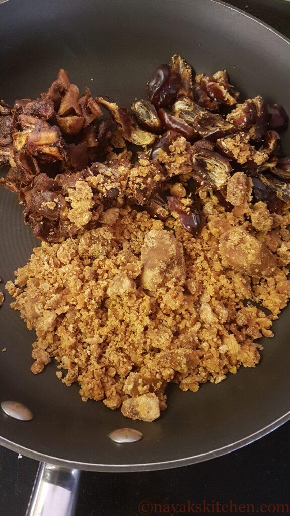 Tamarind, dates and jaggery in a pan