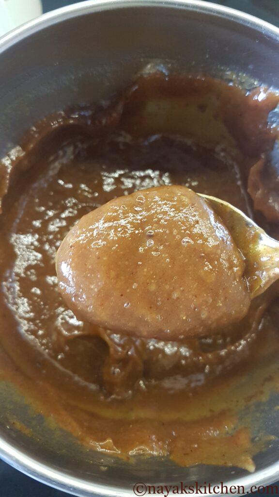 Tamarind date chutney