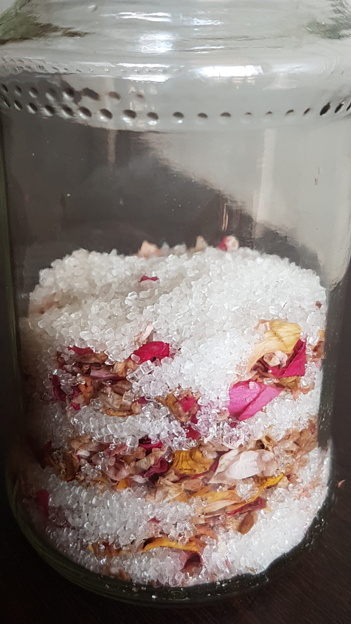 Rose petals and sugar layers