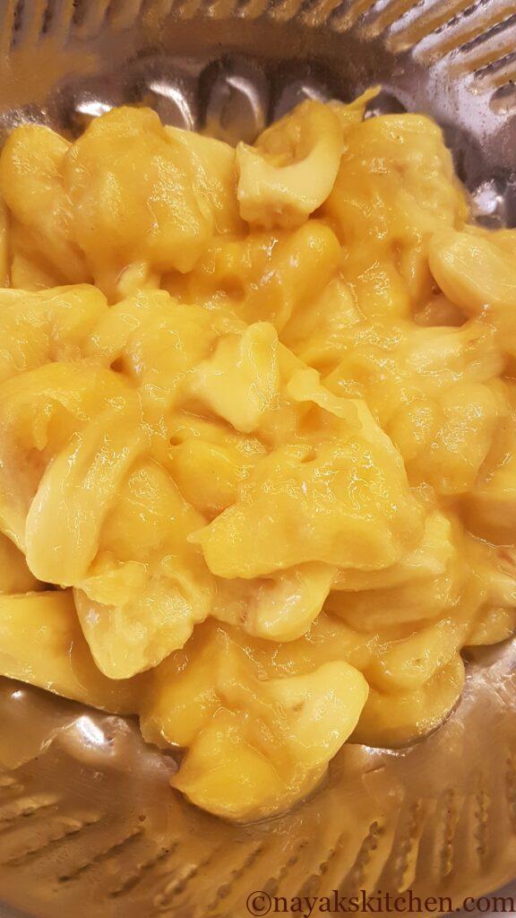 Seedless jackfruit pods