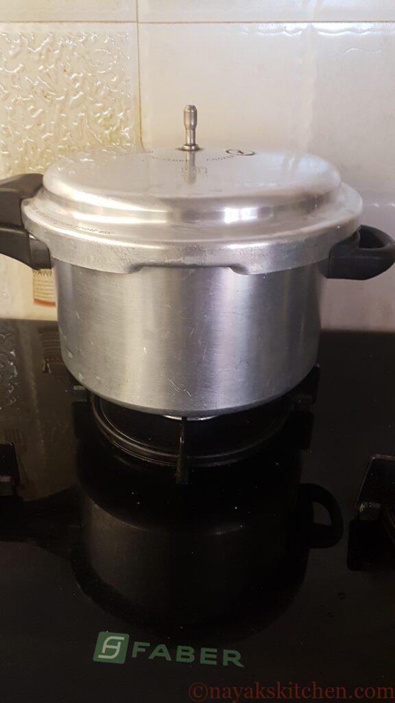 Baking jackfruit cake in pressure cooker