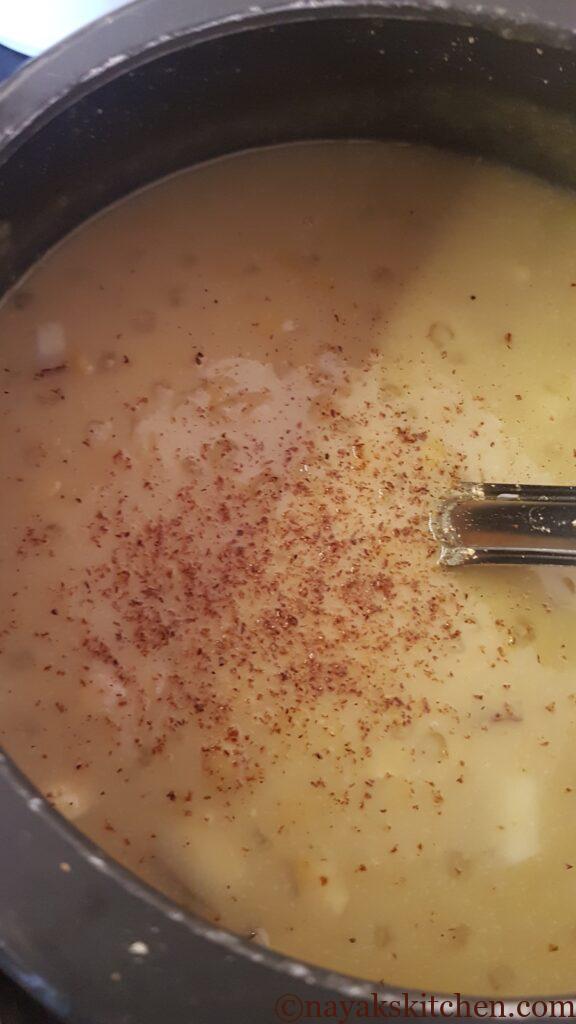 Adding nutmeg powder