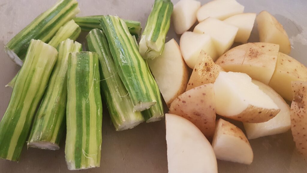 Drumsticks and potatoes