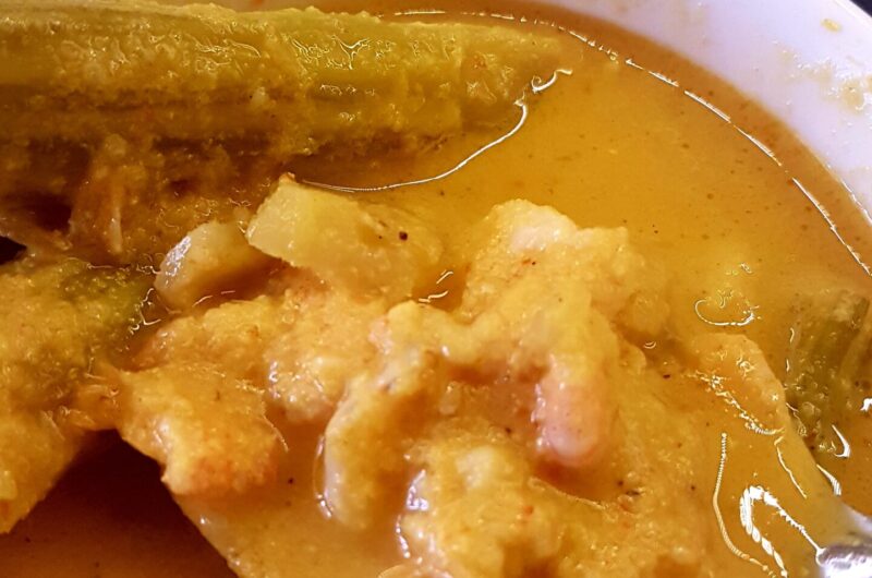 Prawns Curry (With Drumsticks and Potato) | Goan-Style Prawn Curry | Sungtache hooman