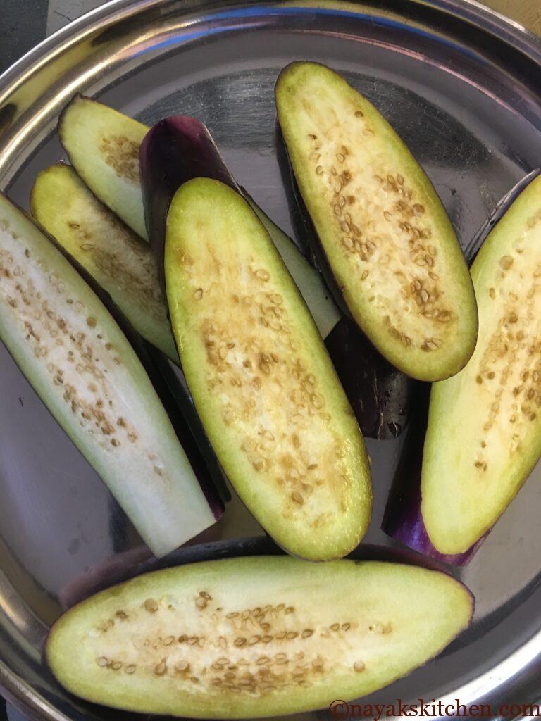 Sliced brinjal pieces