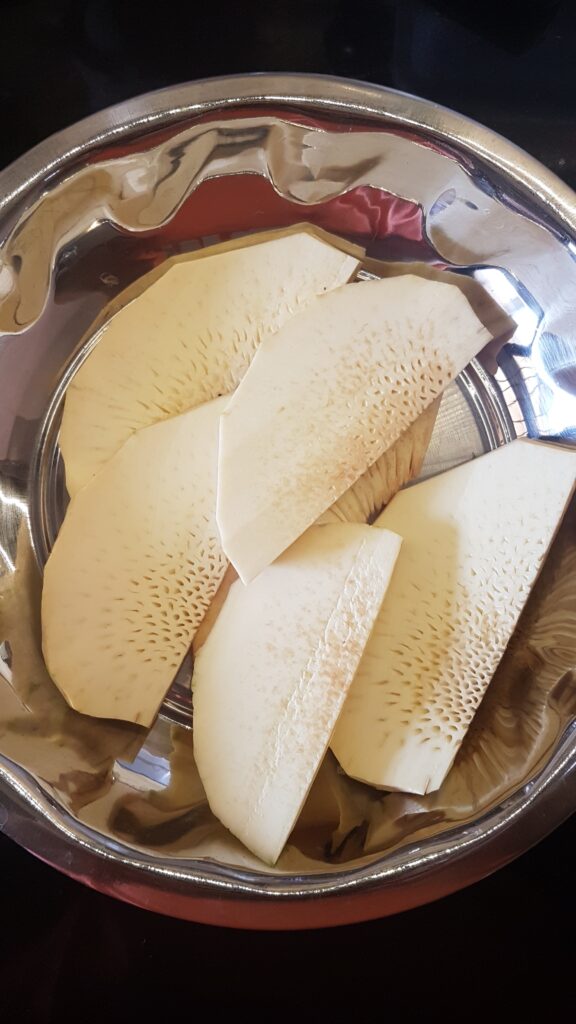 Breadfruit pieces