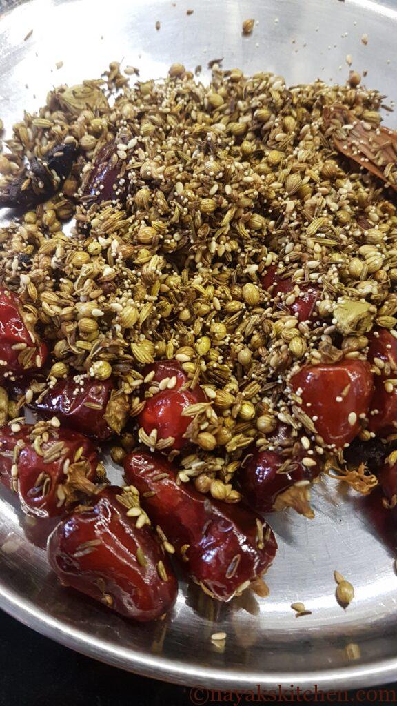 Fried spices for Chicken Xacuti