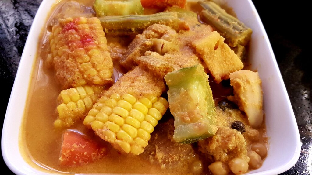 Khatkhate (Goan Mixed Vegetable Curry)