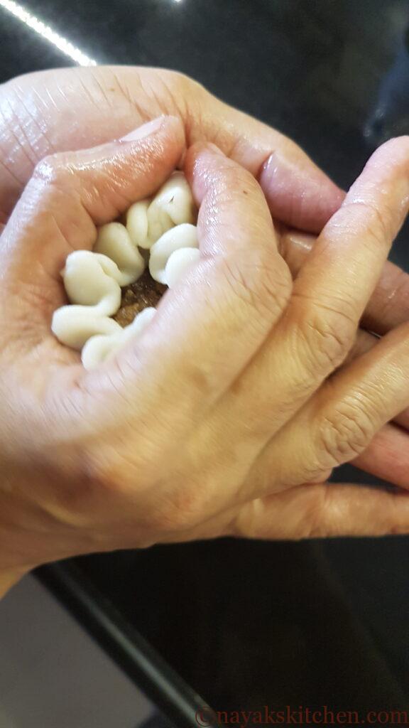 Shaping into a modak