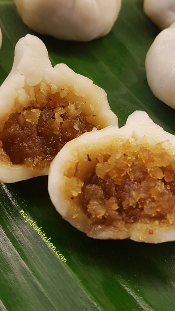 Ukdiche Modak served on banana leaf