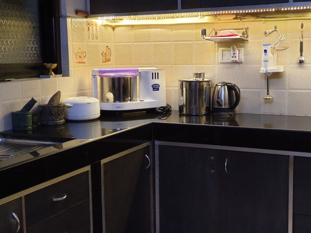 Clearing the kitchen counter top