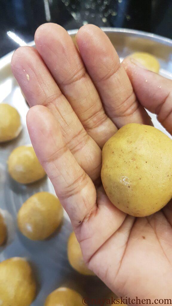 Rolled Besan Ladoos