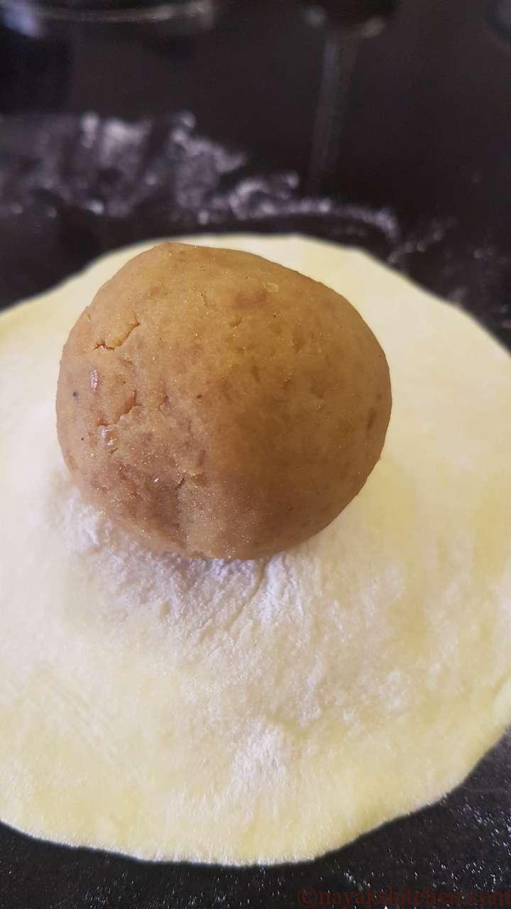 Placing puran mixture at the center