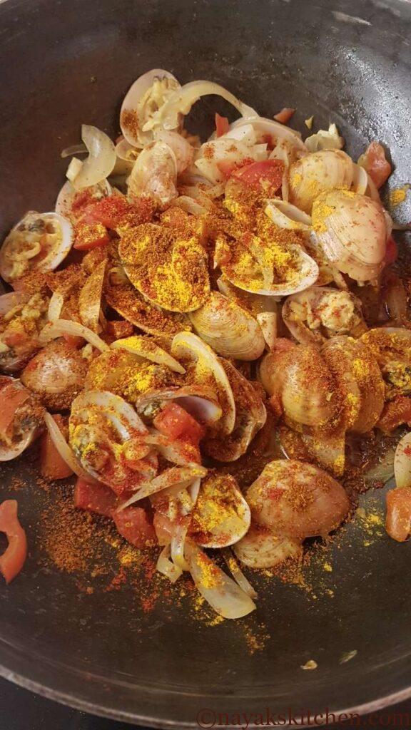 Spice powders added to tisryo