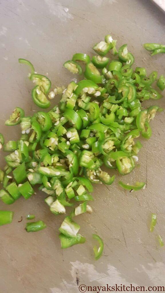 Chopped green chillies