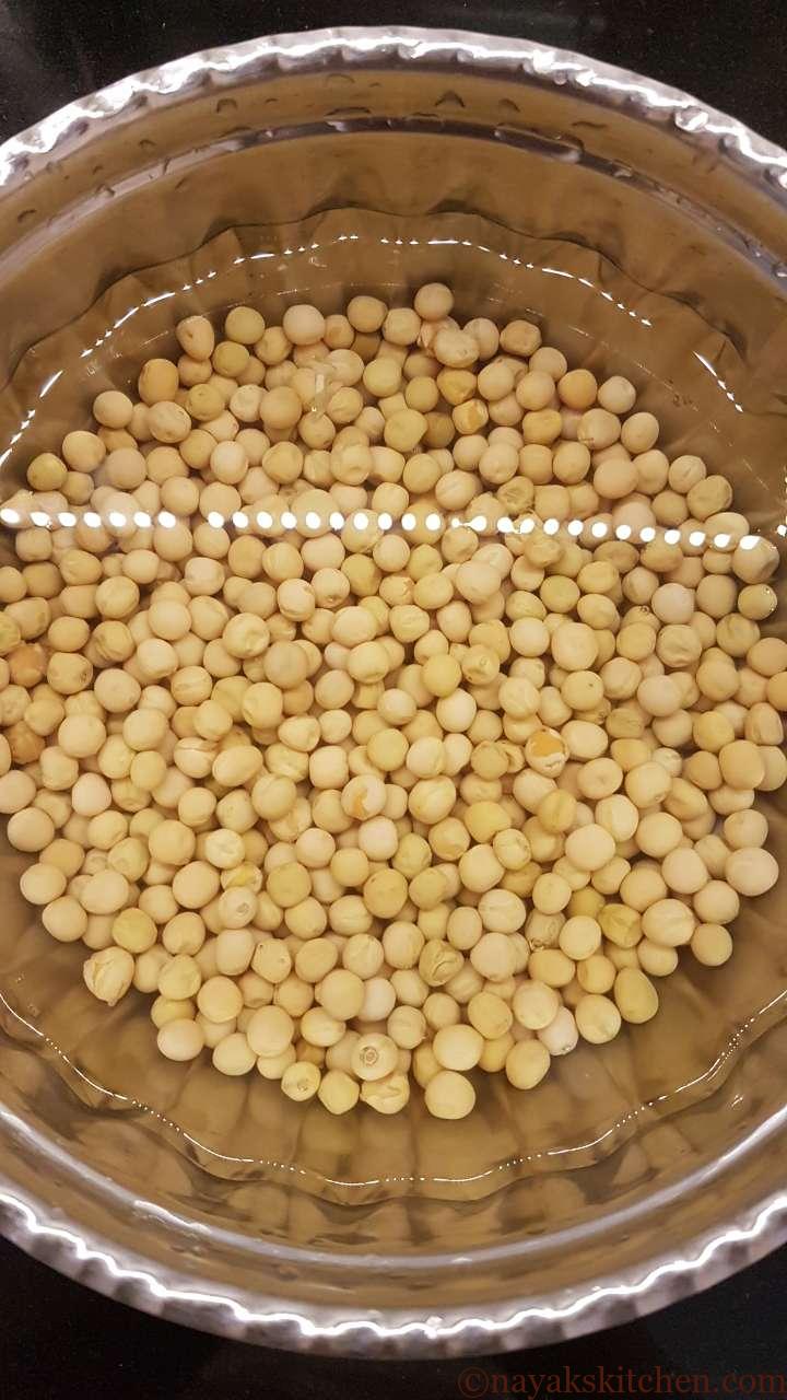 Soaking white peas