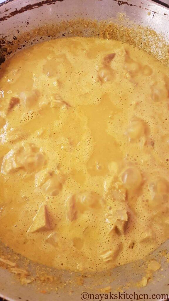 Cooking jackfruit gravy