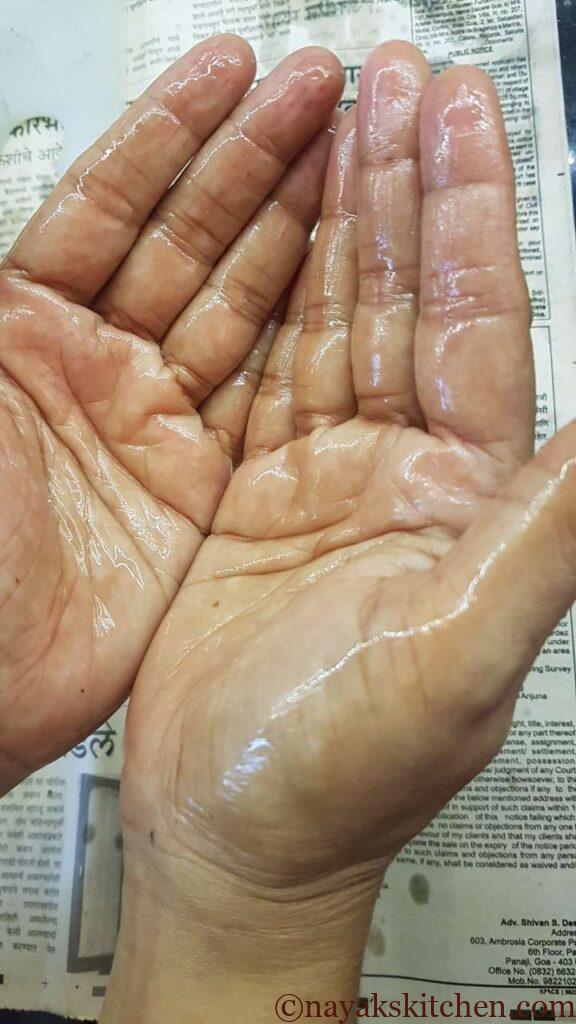Oiling the hands