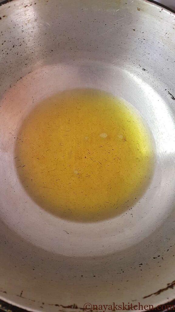 Heating oil to deep fry onions