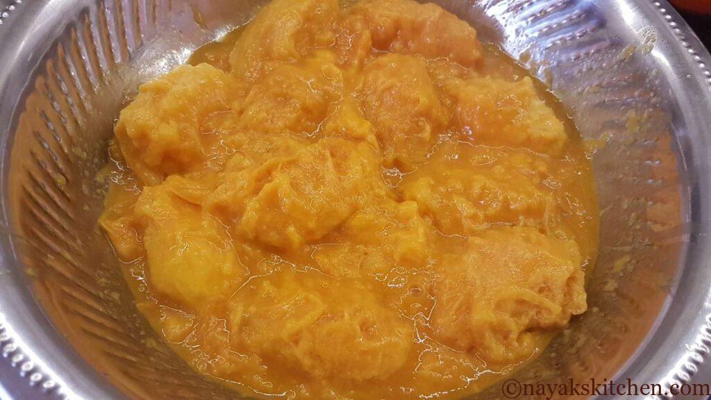 Squeezed mangoes for sasav