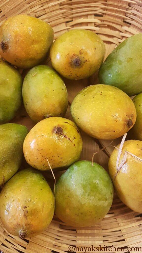 Ghota (Small ripe mangoes)