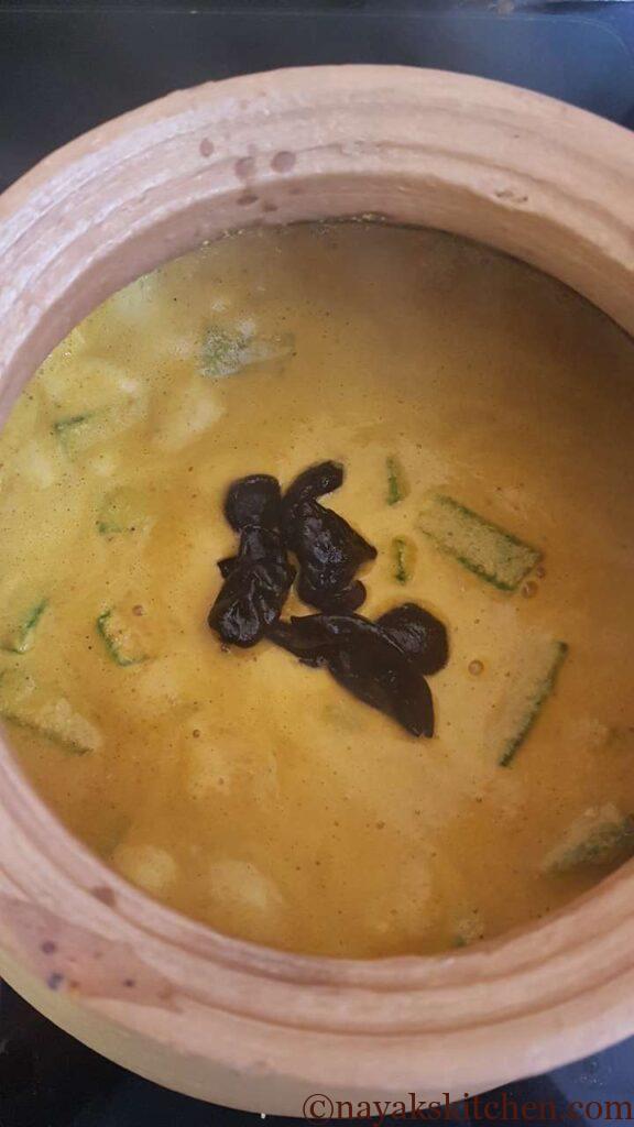 Adding kokum to goan style prawn curry